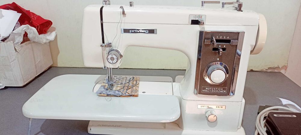 Masina de cusut Privileg Nutzstich Voll ZickZack
