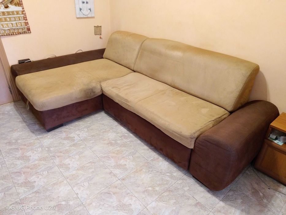 Продавам ъглов диван