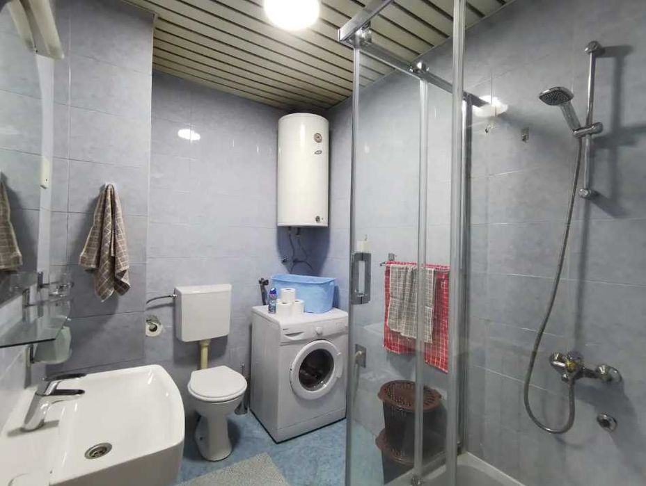 Дава се под наем Двустаен апартамент в Пловдив, Южен - 60 кв.м за 265.2 € - Снимка #4