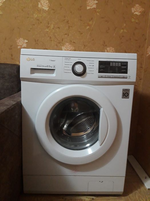 Стиральная машина LG.