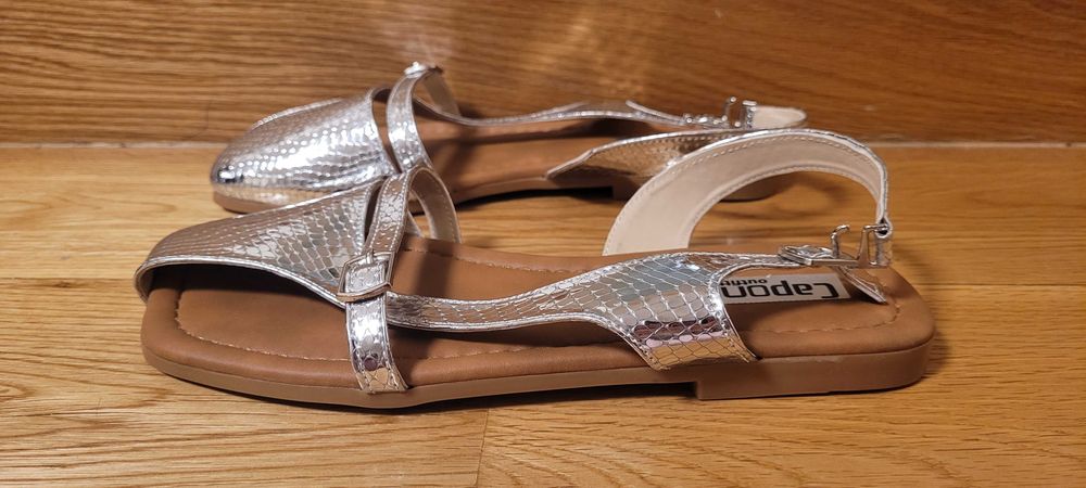 Нови дамски затворени сандали, Capone, р-р 37