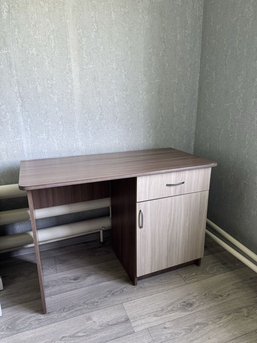 Рабочий стол б/у продам