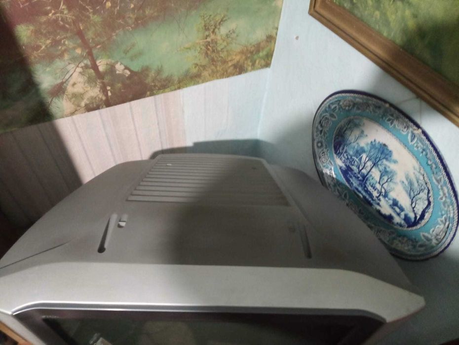 Продам телевизор