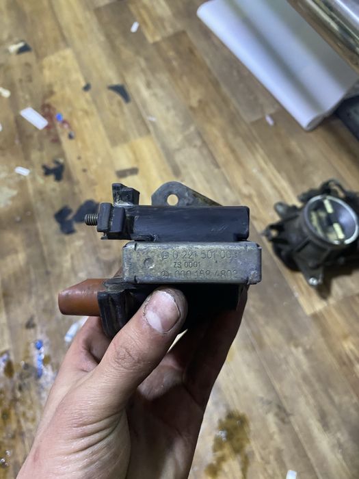 Запчасти на м103 мерседес