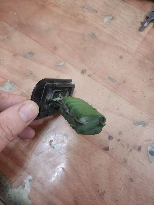 Продам резистор отопителя ваз