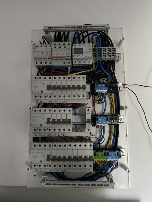 Electrician , Instalatii electrice , Automatizari , Urgente 24/7