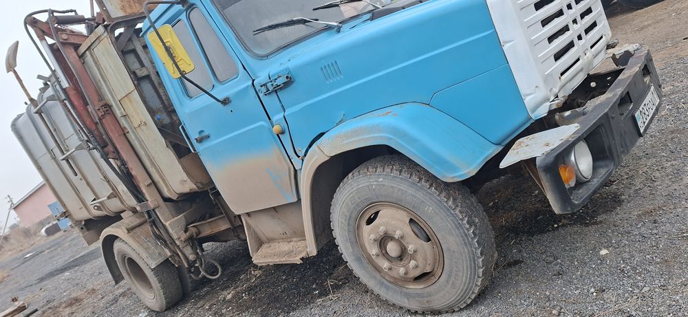 Продам Зил 131 Мусравоз