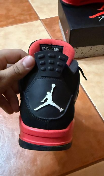 Jordan 4 Red Thunder