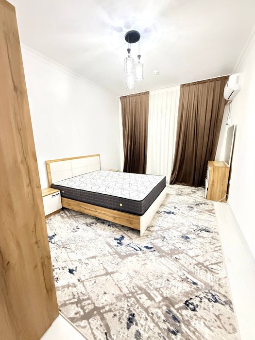 Шаҳар марказида 3 хонали замонавий квартира. Новостройка.