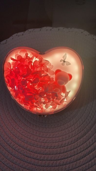 Lampa muzicala cu difuzor Bluetooth si speaker cu flori eterne