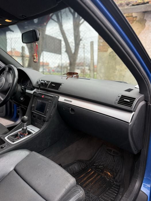 Продава се Audi A4 b6 2003 2.5 tdi 180HP Quattro!