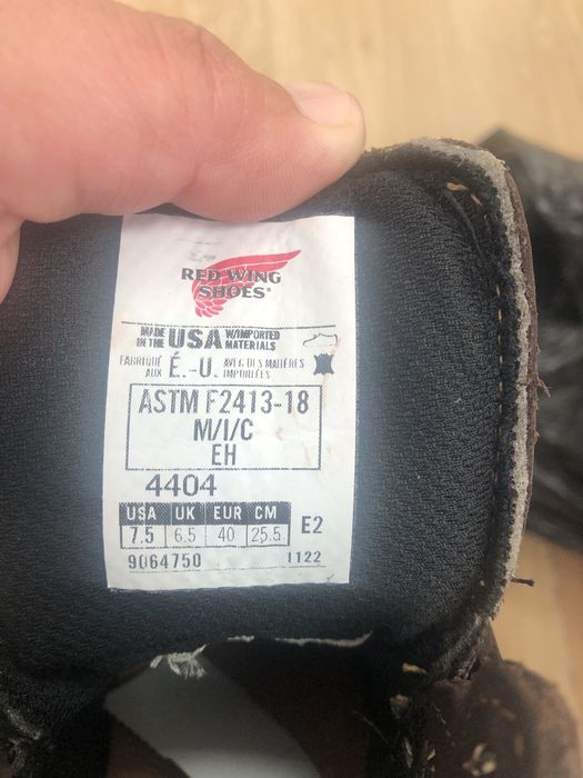 Red WinG ботинкасы сатылады новый размер 40