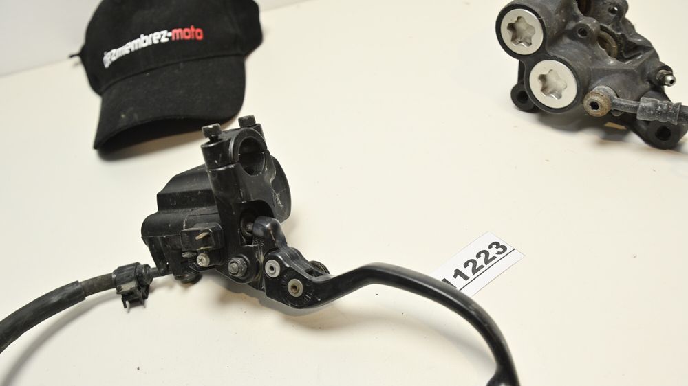 Maneta De Frana Cu Pompa Cu Etrieri Fata + Furtune TMAX 530 2012 2016