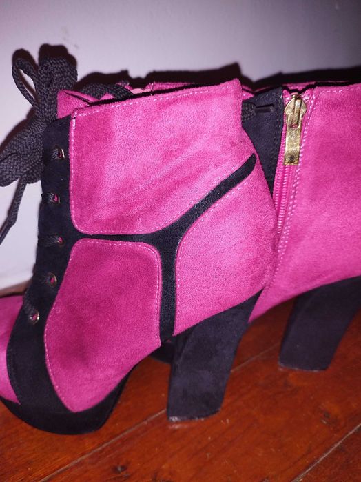 Botine fucsia cu platforma