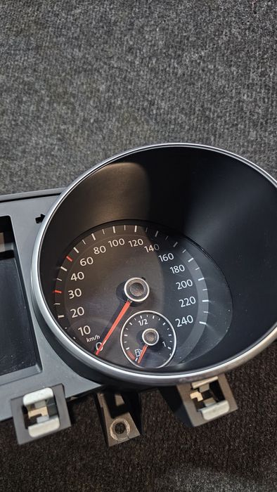 Ceasuri de bord Volkswagen Golf 6 1.6tdi Cayc