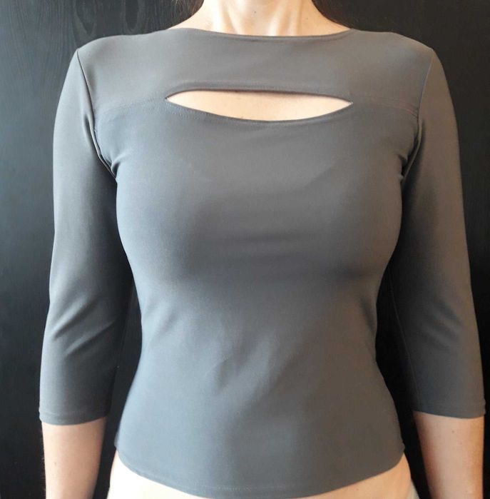 Къса блузка със 7/8 ръкави