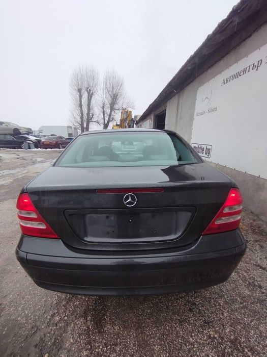 На части Mercedes W 203, C 180, Petrol