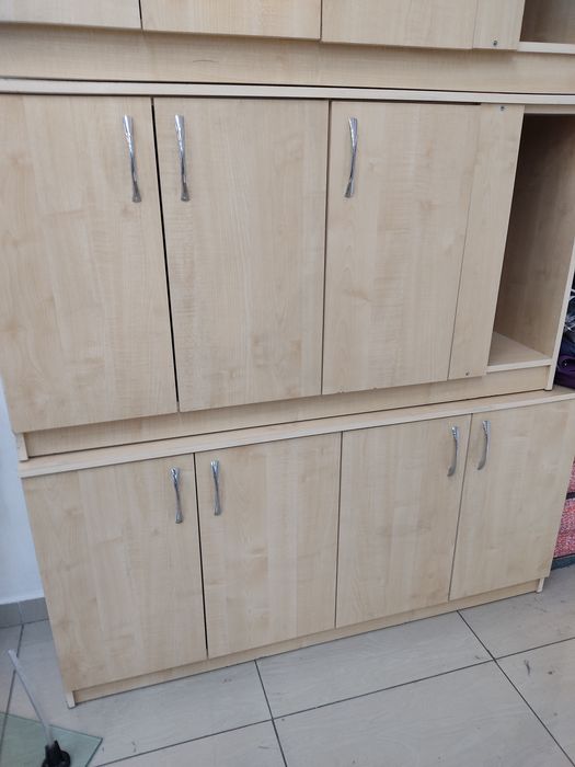 Продам тумбочки из ламината