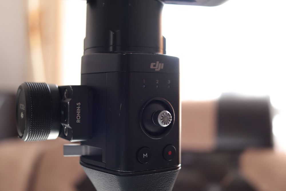 продаю Стабилизатор DJI Ronin S