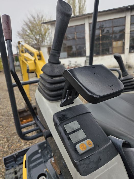 Miniexcavator komatsu pc16 r 1,8 tone, an 2020 takeuchi, jcb, kubota,