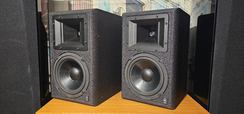 Yamaha AS 108 boxe de raft sau trepied monitoare pasive