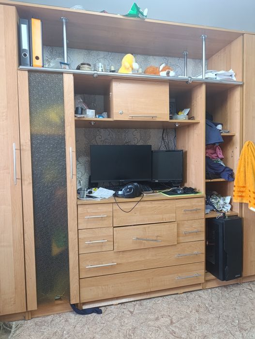 Продам стенку в гостиную