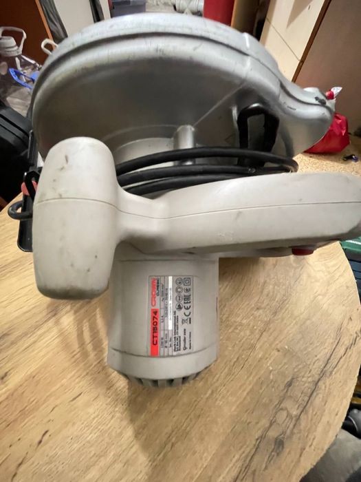 Продам комплект электроинструментов: