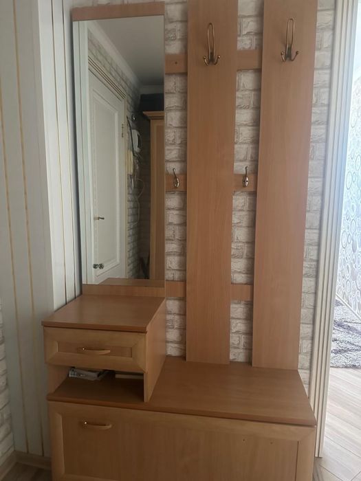 Продам Прихожной Шкаф