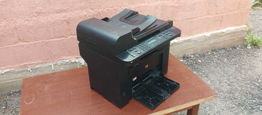 продам принтер HP LaserJet 1536dnf MFP