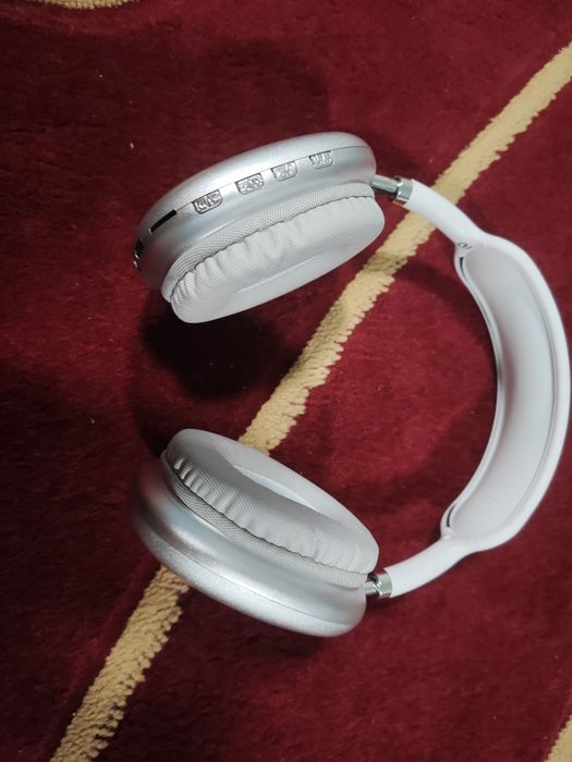 Наушники бу модель P9