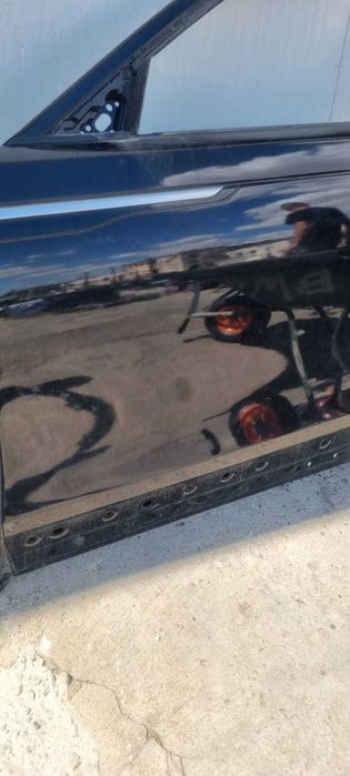 Usa stanga fata Range Rover Velar