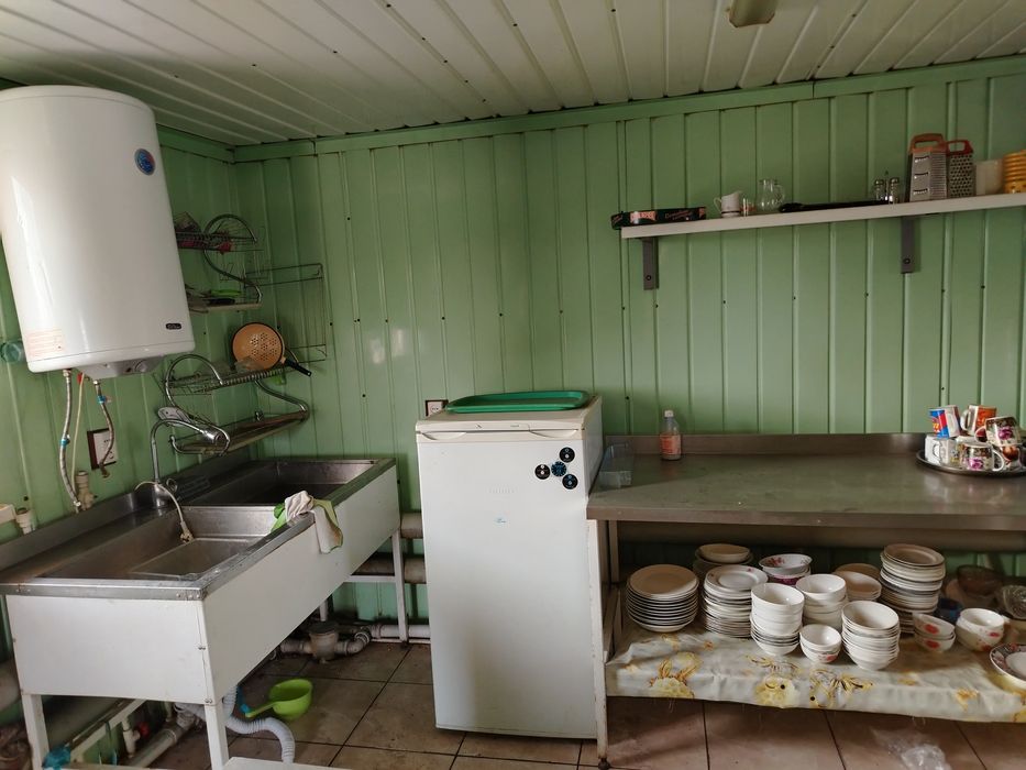 Продам столовую на разбор