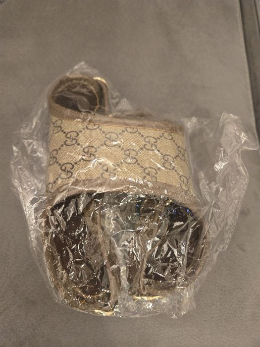 Нагръдник за малко куче Gucci