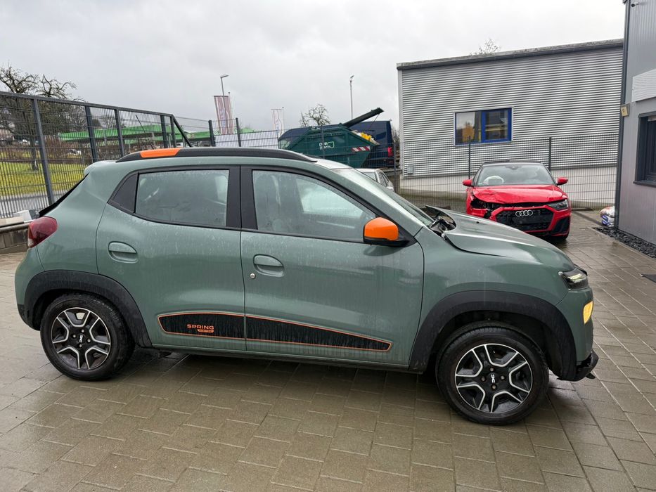 Dezmembrez Dacia Spring