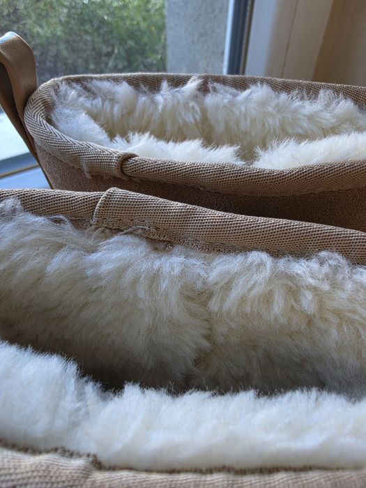 Бежови дамски зимни боти тип UGG
