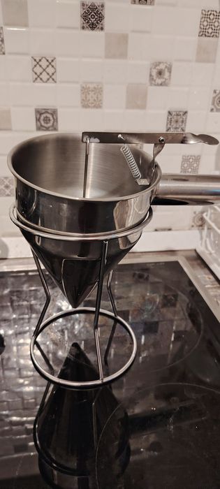 Продам формы для свечей и гипса