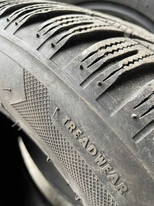 Продавам две зимни гуми Lassa 205/55/16