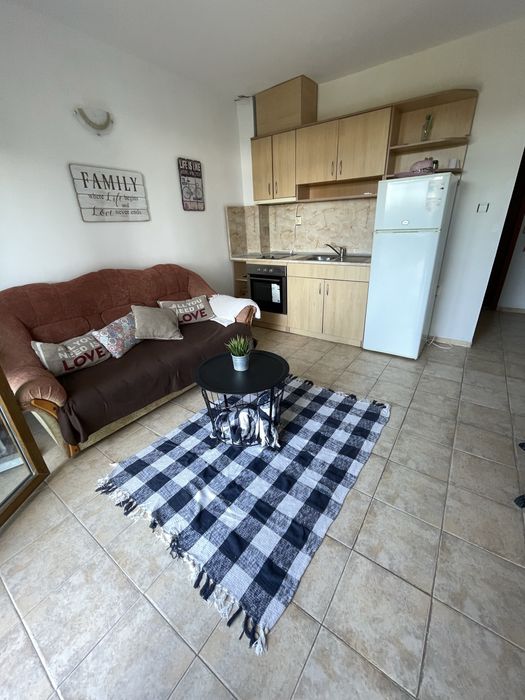 Продавам двустсен с морска гледка в Св. Влас !