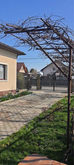 Vand casa in Itcani Suceava