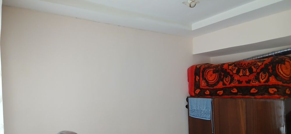 Yunsobotda  uy sotiladi 1.5 sotix