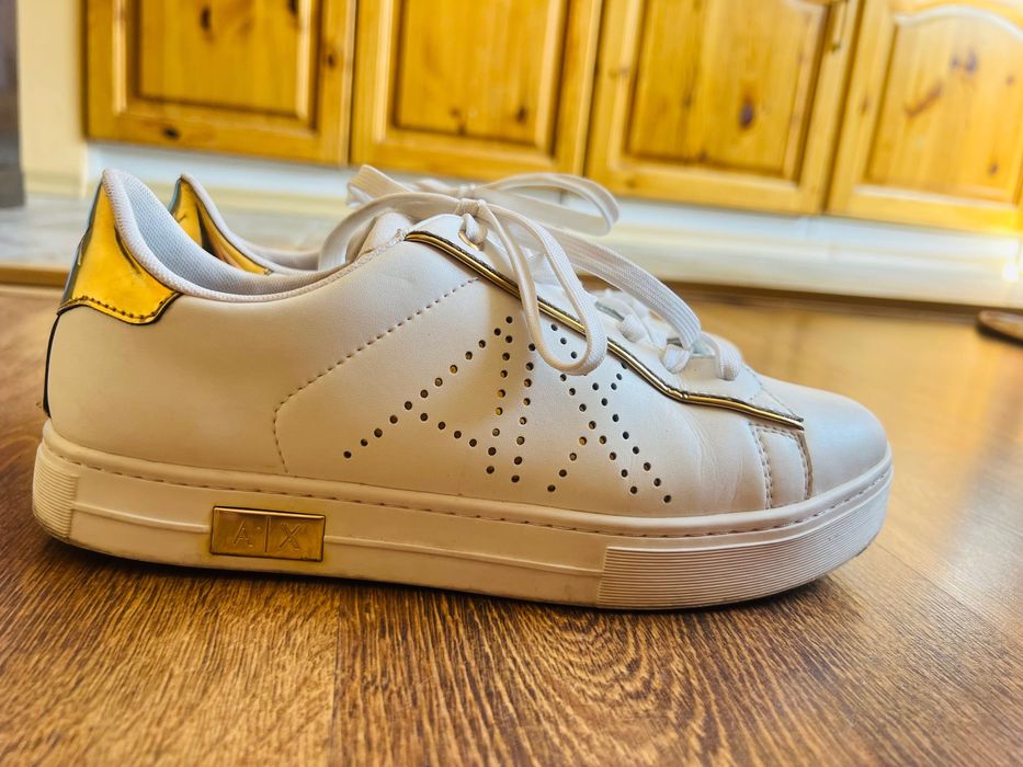 Armani exchange sneakers 40