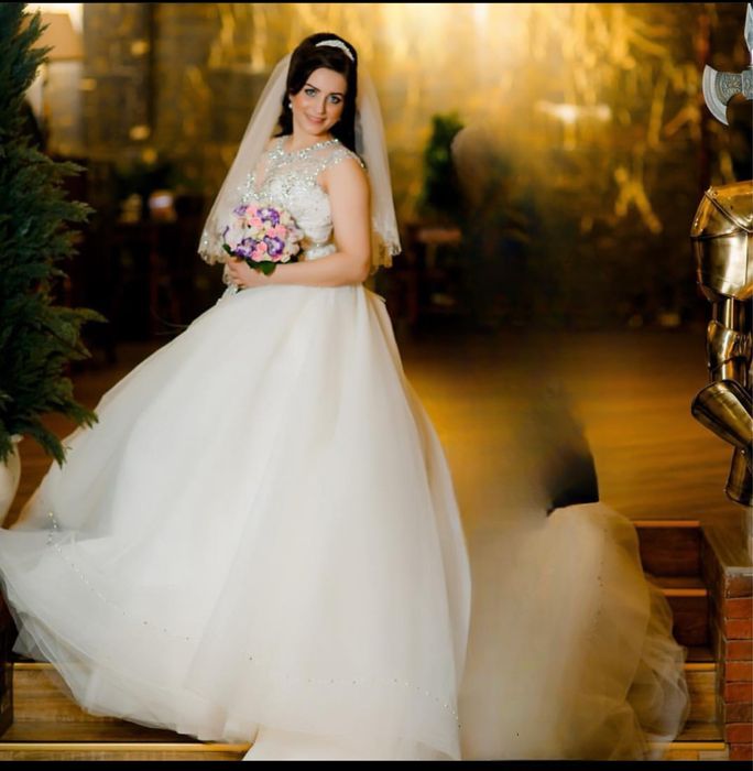 Продаю свадеюное платье