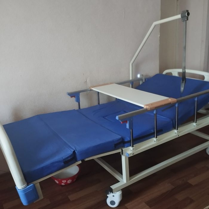 Инвалидная кровать