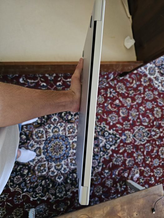 Macbook PRO M3 16 18/512 Yangi srochno 5 ta sikl bolgan