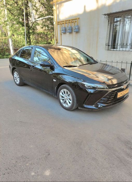 Шевроле Монза 2023 год пробег 19000 ездила девушка окуратно