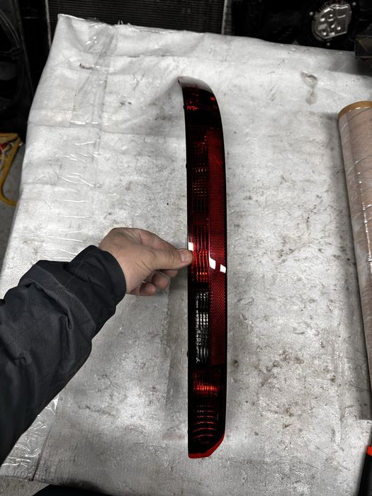 Stop stânga bară spate audi q7.4m.cod:4m0945095.