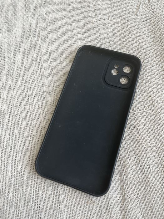 Калъфи за iphone 12