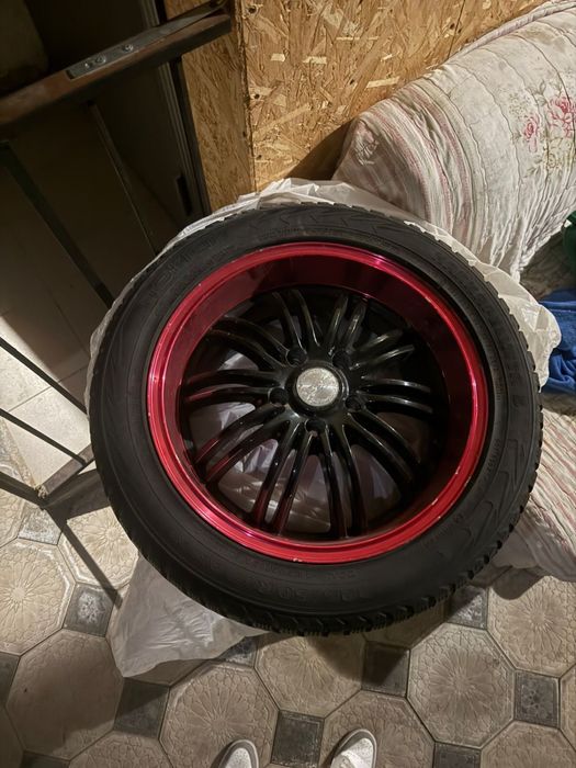 Продам диски R17 с резиной!