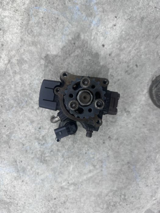 Piese motor si accesori Volkswagen Golf 6 1.6 TDI CAYC