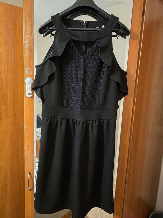 Рокля цвят черен